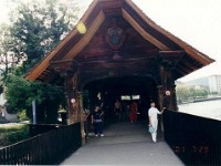 木造の橋